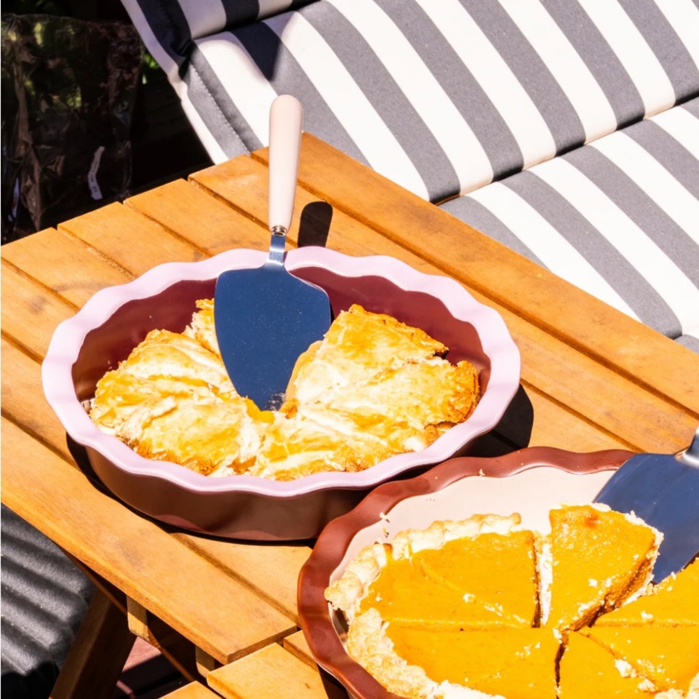 New Pie Server, Taupe